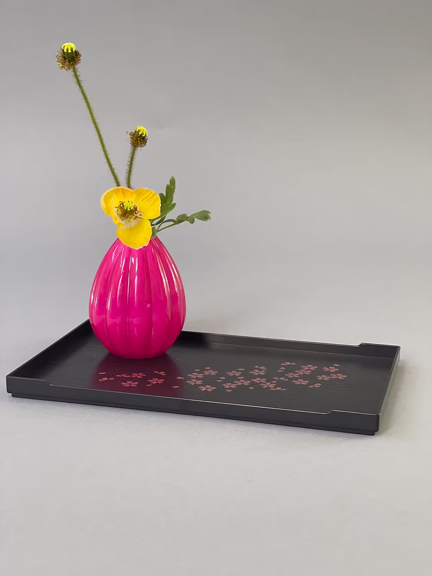 Ikebana arrangement 9